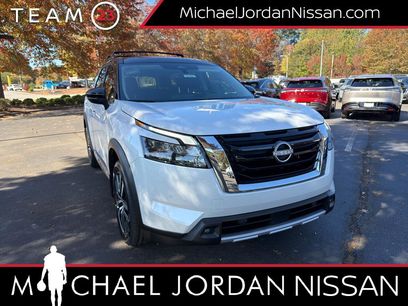 New 2025 Nissan Pathfinder Platinum