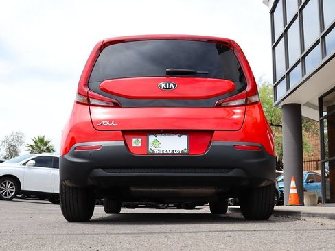 Used 2020 Kia Soul LX FWD image 12