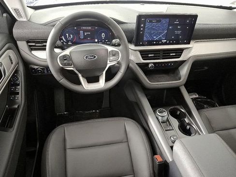 Used 2026 Ford Explorer Active w/ Active Comfort Package RWD image 13
