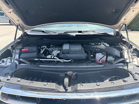 Used 2023 GMC Yukon SLT RWD image 34