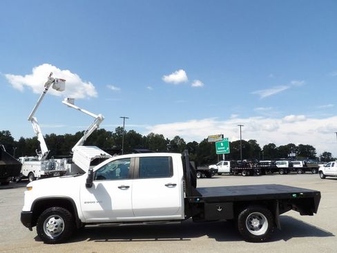 Used 2024 Chevrolet Silverado 3500 W/T w/ Snow Plow Prep Package AWD/4WD image 66