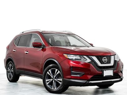 Used 2019 Nissan Rogue SV w/ Sun & Sound Touring Package