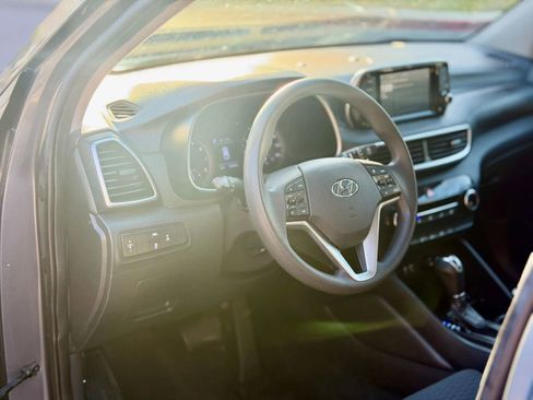 Used 2019 Hyundai Tucson SE image 12