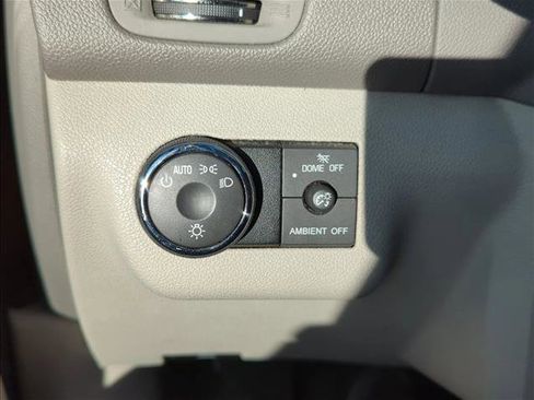 Used 2017 Buick Enclave Leather image 21