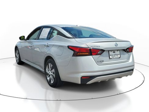 Certified 2020 Nissan Altima 2.5 S FWD image 3
