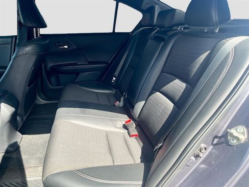 Used 2016 Honda Accord Sport image 22