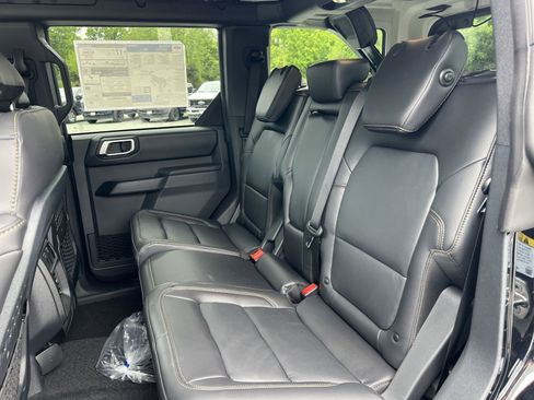 New 2026 Ford Bronco Badlands AWD/4WD image 24