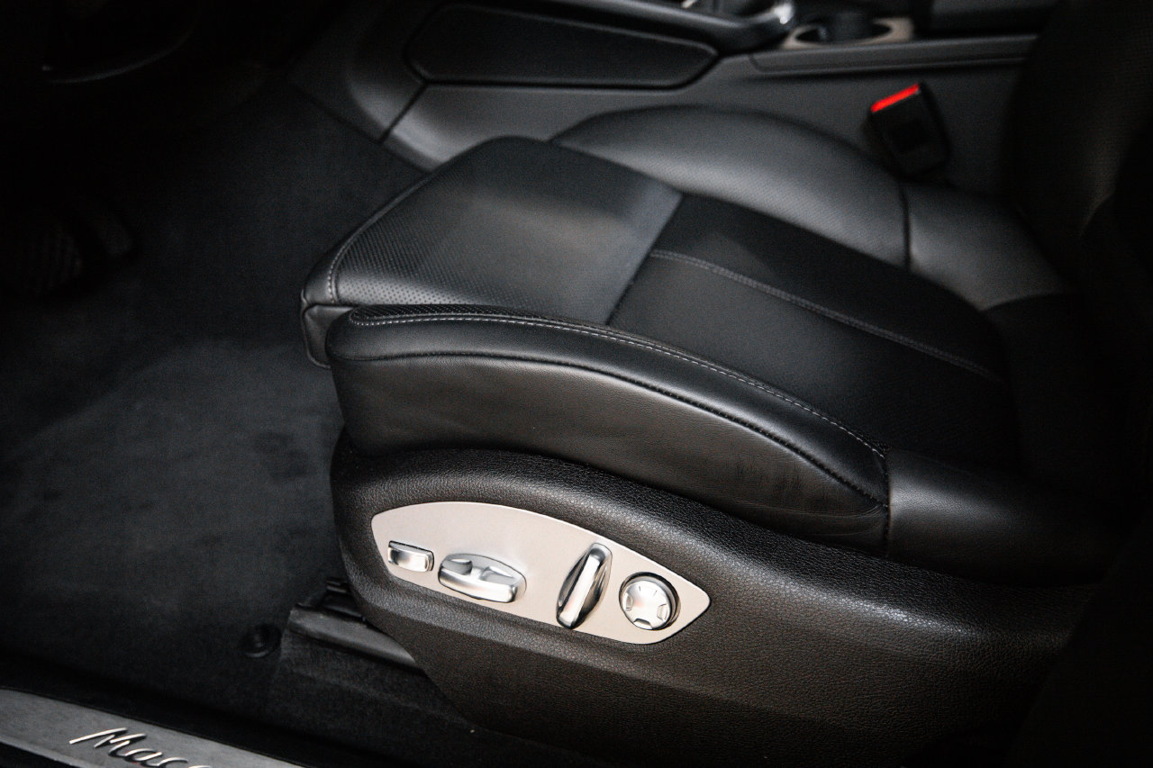 Certified 2026 Porsche Macan S AWD/4WD image 14