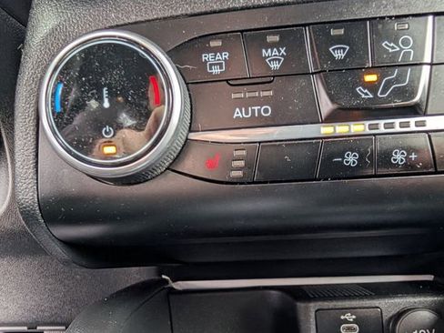 Used 2024 Ford Escape ST-Line image 4