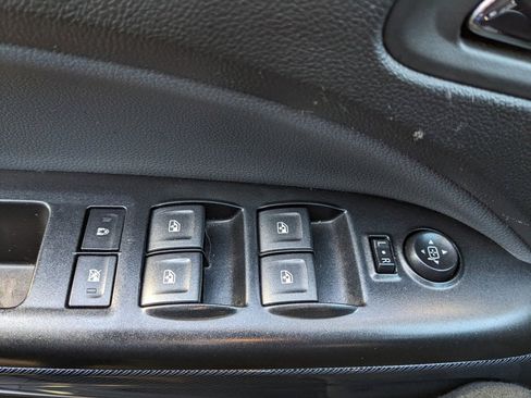 Used 2021 Chevrolet Colorado Z71 image 50