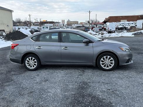 Used 2017 Nissan Sentra SV w/ Style Package image 9