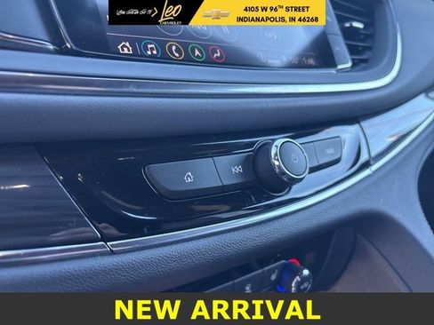 Used 2023 Buick Enclave Premium image 35