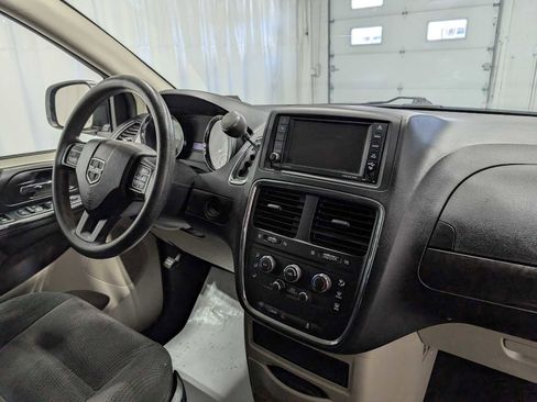 Used 2017 Dodge Grand Caravan SE w/ Power Window Group image 36