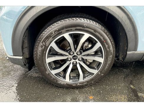 Used 2025 Ford Explorer ST-Line image 9