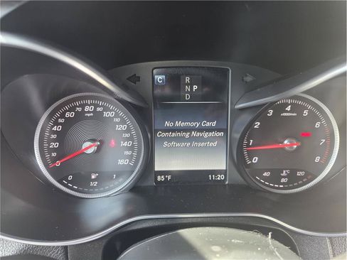 Used 2017 Mercedes-Benz GLC 300 4MATIC image 17