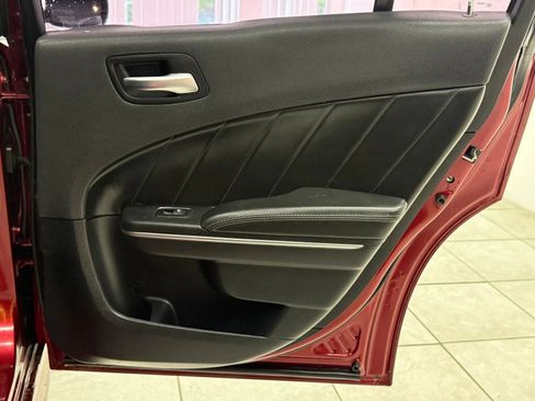 Used 2017 Dodge Charger R/T Scat Pack w/ Driver Confidence Group RWD image 21