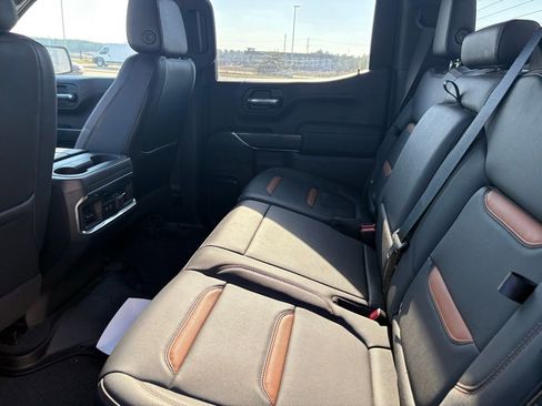 Used 2021 GMC Sierra 1500 AT4 image 8