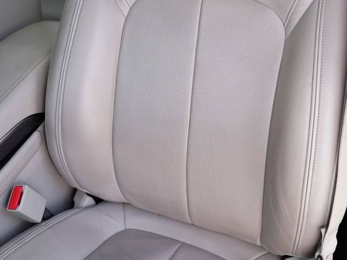 Used 2015 Buick LaCrosse Premium FWD image 22