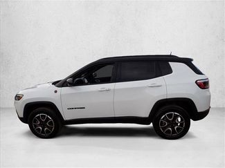 Used 2025 Jeep Compass Trailhawk AWD/4WD video 2