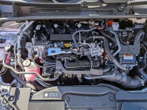 Used 2025 Toyota Prius LE image 32