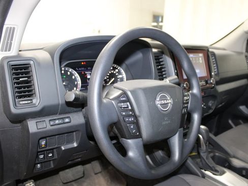 Used 2022 Nissan Frontier S w/ Technology Package AWD/4WD image 17