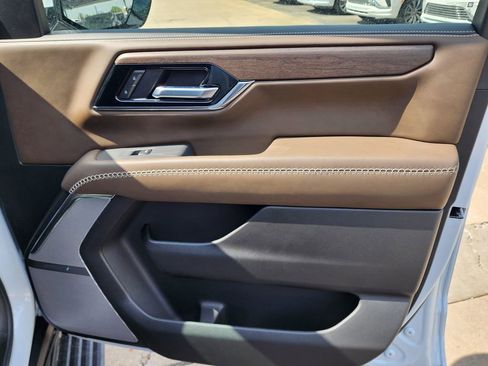 New 2026 GMC Yukon XL Denali Ultimate AWD/4WD image 47