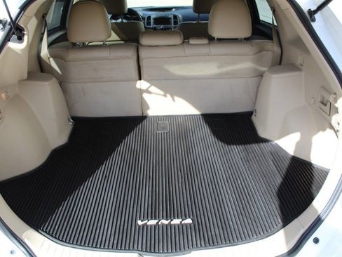 Used 2012 Toyota Venza XLE image 15