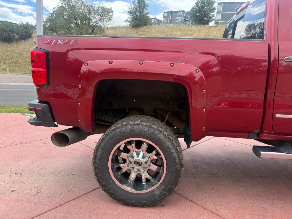 Used 2018 Chevrolet Silverado 2500 High Country w/ Duramax Plus Package AWD/4WD image 31