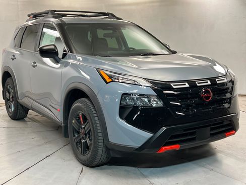 New 2026 Nissan Rogue SV AWD/4WD image 7