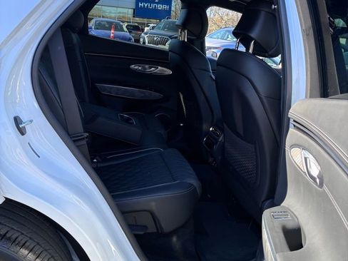 Used 2025 Genesis GV70 3.5T Sport w/ Sport Advanced Package AWD/4WD image 24