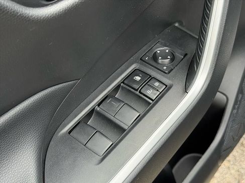 Certified 2025 Toyota RAV4 LE AWD/4WD image 17