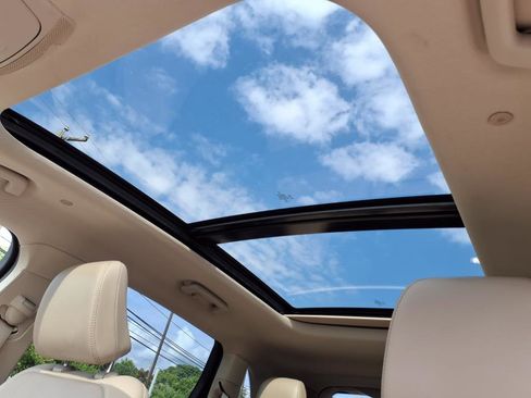 Certified 2022 Lincoln Nautilus Reserve w/ Equipment Group 201A image 20