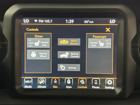 Used 2022 Jeep Wrangler Unlimited Sahara AWD/4WD image 8
