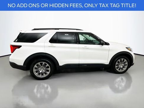 New 2026 Ford Explorer Active w/ Active Comfort Package image 8