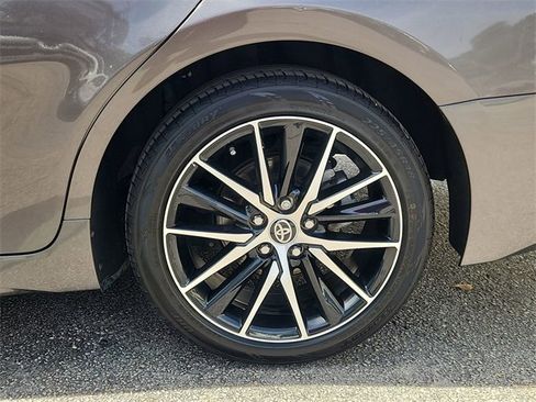 Used 2022 Toyota Camry SE image 29