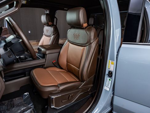 Used 2026 Ford F450 King Ranch w/ Chrome Package image 29