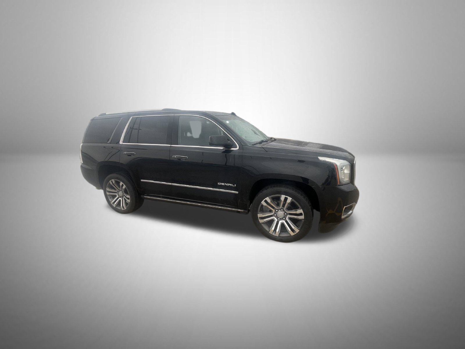Used 2018 GMC Yukon Denali w/ Denali Ultimate Package AWD/4WD image 4