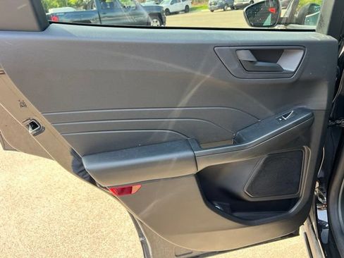 Used 2024 Ford Escape Active w/ Tech Pack #1 AWD/4WD image 15