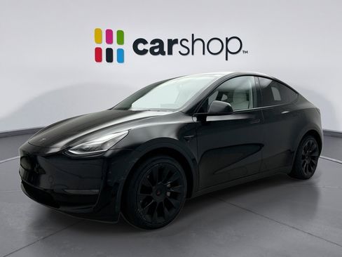 Used 2021 Tesla Model Y Long Range AWD/4WD image 1