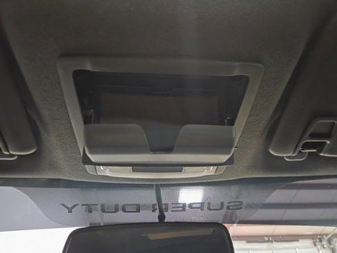 Used 2015 Ford F250 Lariat w/ Lariat Ultimate Package image 67