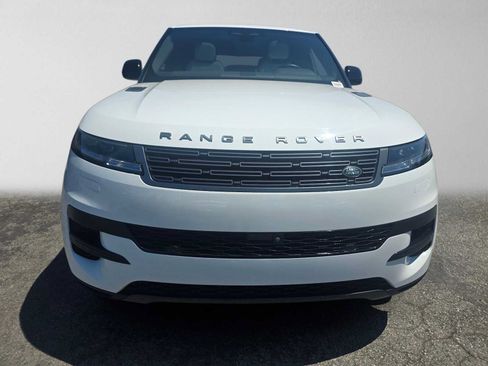 Used 2025 Land Rover Range Rover Sport SE AWD/4WD image 8