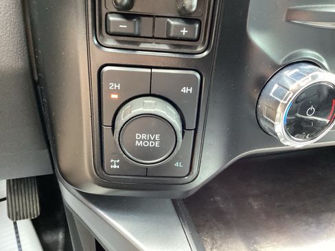 Used 2024 Ford F250 Lariat w/ Lariat Ultimate Package AWD/4WD image 27