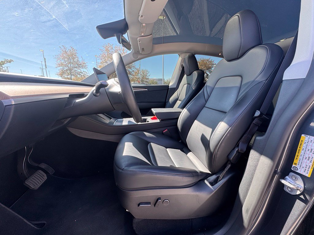 Used 2023 Tesla Model Y Long Range AWD/4WD image 11
