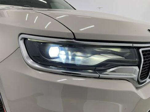 Used 2022 Jeep Wagoneer Series III w/ Convenience Group I image 32