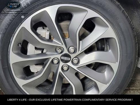 Used 2022 Lincoln Nautilus Reserve AWD/4WD image 10
