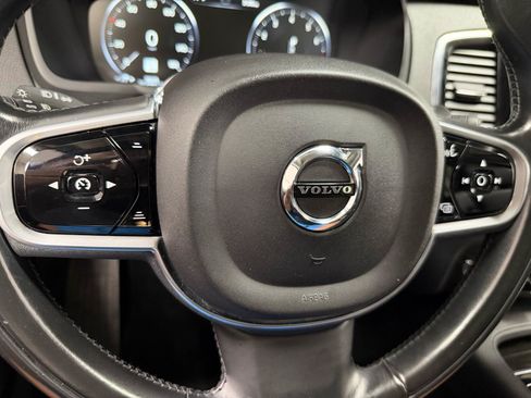 Used 2018 Volvo XC90 T6 Momentum w/ Convenience Package AWD/4WD image 18