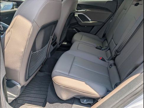 Used 2025 Audi Q5 Premium w/ Convenience Package AWD/4WD image 10
