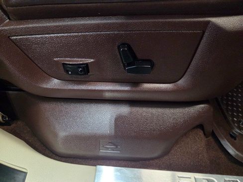 Used 2018 RAM 2500 Longhorn w/ Longhorn Southfork Package image 72