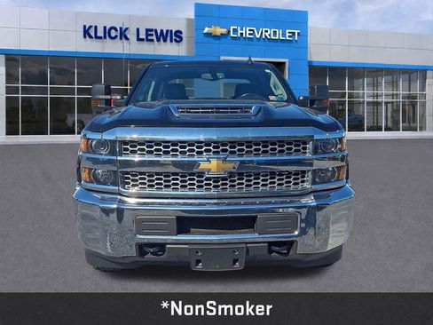 Used 2019 Chevrolet Silverado 2500 LT w/ Snow Plow Prep Package AWD/4WD image 2