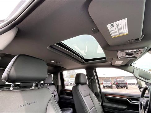 Certified 2025 GMC Sierra 3500 Denali w/ Denali Reserve Package image 13